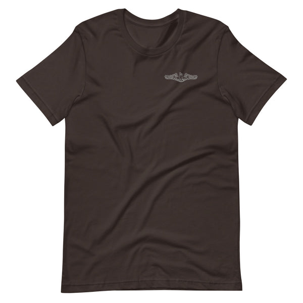 Load image into Gallery viewer, US Navy Submarine Insignia T-Shirt (Small - Silver)
